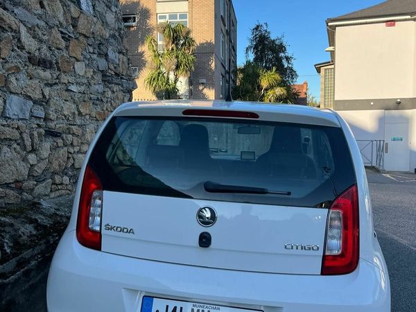 Skoda Citigo Hatchback, Petrol, 2014, White