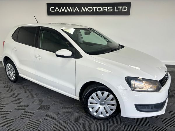 Volkswagen Polo Hatchback, Petrol, 2013, White