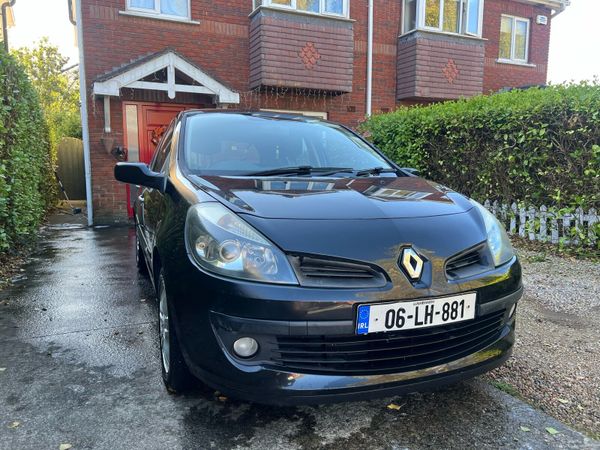 Renault Clio Hatchback, Petrol, 2006, Black