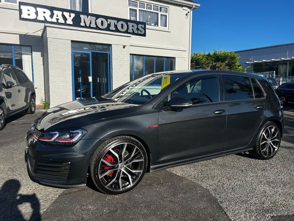 Volkswagen Golf Hatchback, Petrol, 2014, Grey