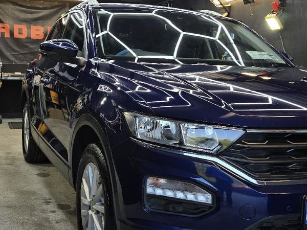Volkswagen T-Roc SUV, Diesel, 2019, Blue
