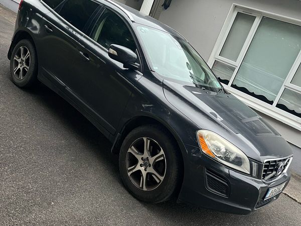 Volvo XC60 SUV, Diesel, 2011, Grey