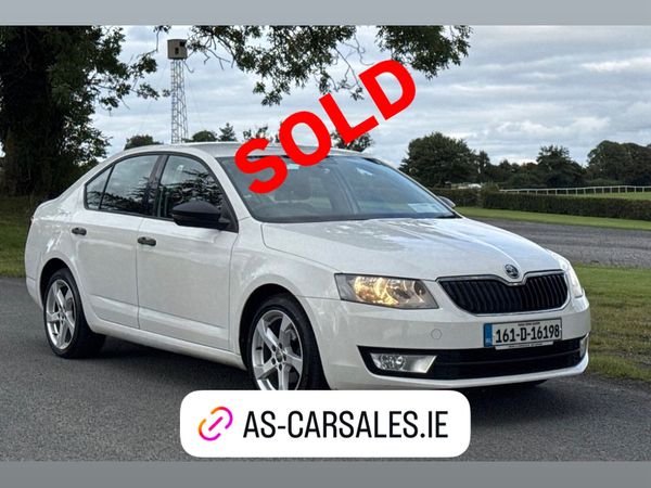 Skoda Octavia Saloon, Diesel, 2016, White