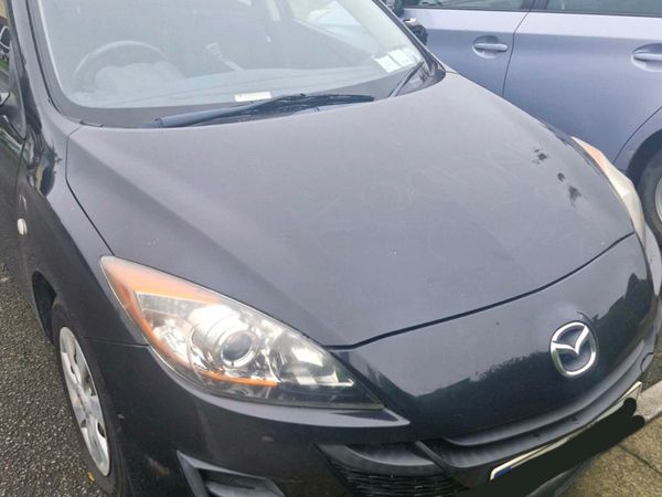 Mazda Mazda3 Hatchback, Diesel, 2011, Black