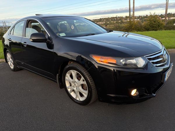Honda Accord Saloon, Petrol, 2010, Black