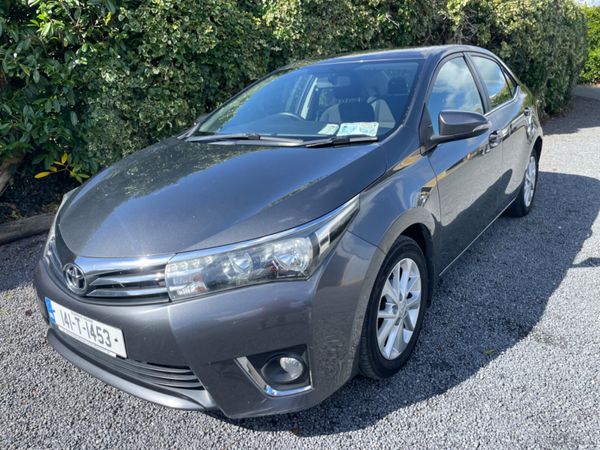 Toyota Corolla Saloon, Diesel, 2014, Grey