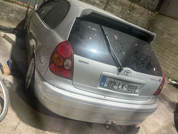 Toyota Corolla Hatchback, Petrol, 2002, Silver