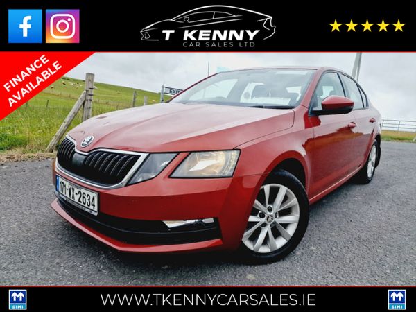 Skoda Octavia Hatchback, Diesel, 2017, Red