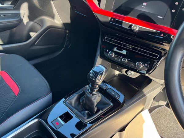 Opel Mokka MPV, Petrol, 2022, White