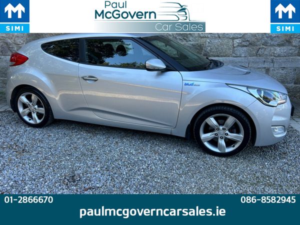 Hyundai Veloster Hatchback, Petrol, 2013, Silver