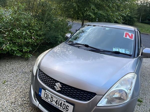 Suzuki Swift Hatchback, Petrol, 2013, Grey