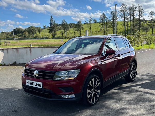 Volkswagen Tiguan SUV, Diesel, 2016, Red