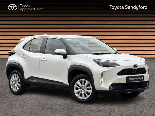 Toyota Yaris Cross Hatchback, Petrol Hybrid, 2022, White