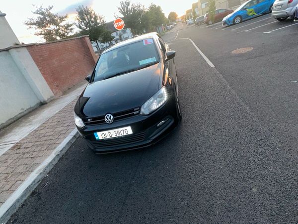 Volkswagen Polo Hatchback, Petrol, 2013, Black