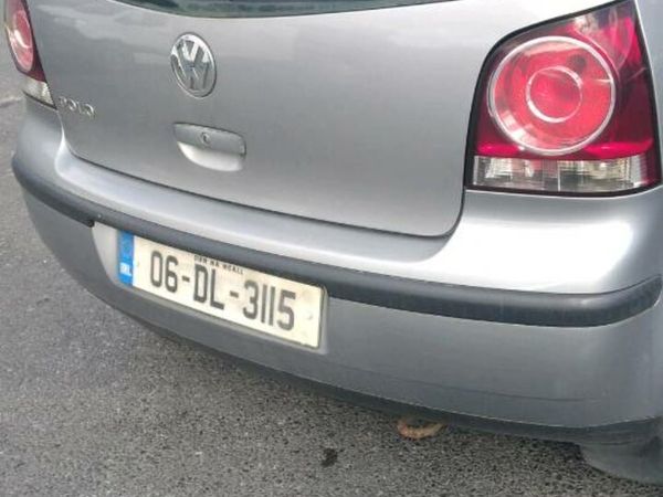 Volkswagen Polo Hatchback, Petrol, 2006, Silver