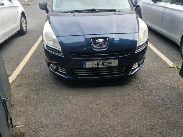 Peugeot 5008 MPV, Diesel, 2011, Blue