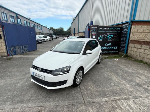 Volkswagen Polo Hatchback, Petrol, 2012, White