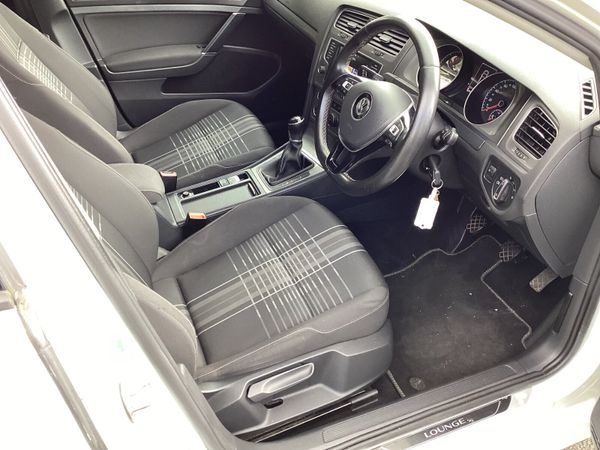 Volkswagen Golf Estate, Diesel, 2016, White