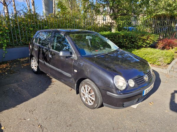 Volkswagen Polo Hatchback, Petrol, 2005, Black