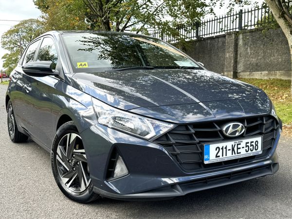 Hyundai i20 Hatchback, Petrol, 2021, Grey