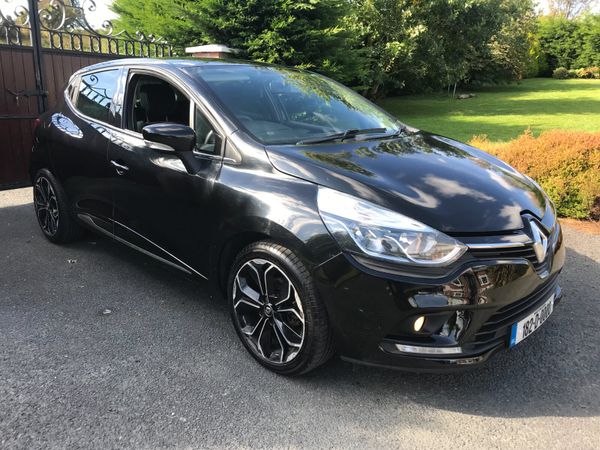 Renault Clio Hatchback, Petrol, 2018, Black