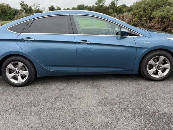 Hyundai i40 Saloon, Diesel, 2013, Blue