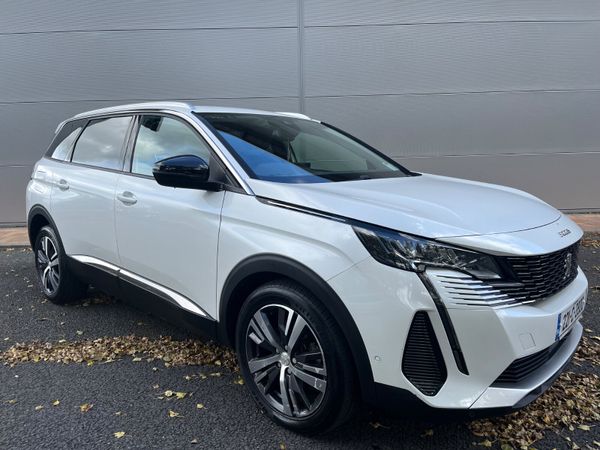 Peugeot 5008 MPV, Diesel, 2022, White