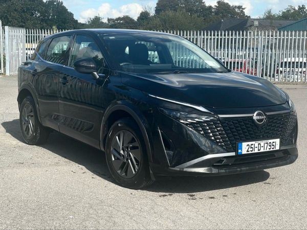 Nissan Qashqai MPV, Petrol, 2025, Black