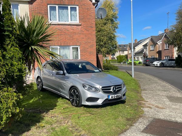 Mercedes-Benz E-Class Saloon, Diesel Hybrid, 2014, Silver