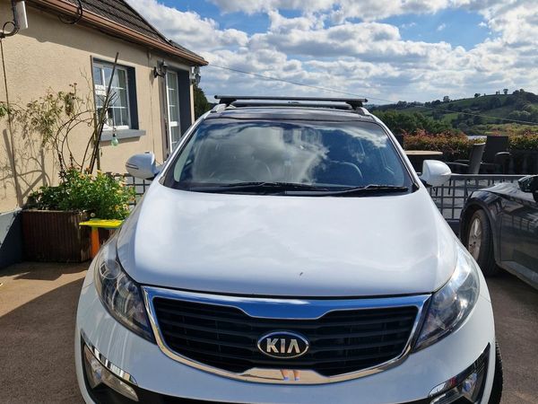 Kia Sportage SUV, Diesel, 2013, White