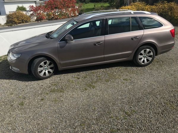Skoda Superb Estate, Diesel, 2012, Purple