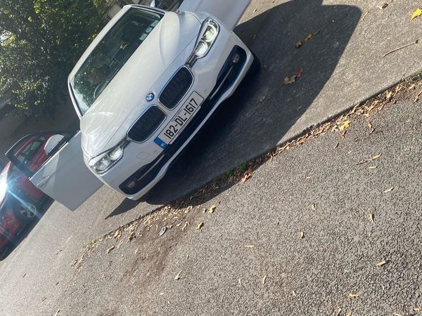 BMW 3-Series Saloon, Petrol Plug-in Hybrid, 2018, White