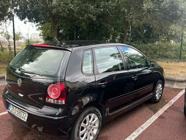 Volkswagen Polo Hatchback, Petrol, 2008, Black