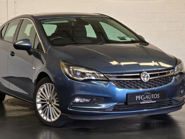 Vauxhall Astra Hatchback, Diesel, 2017, Blue