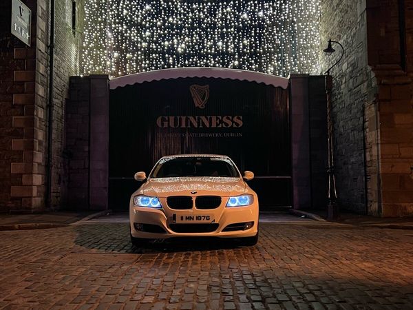 BMW 3-Series Saloon, Diesel, 2011, White