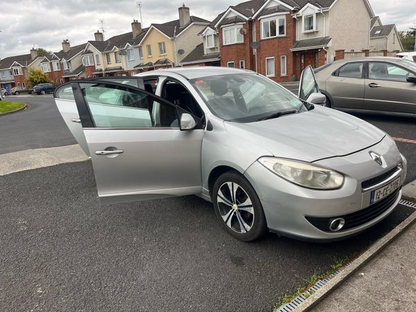 Renault Fluence Saloon, Diesel, 2012, Grey
