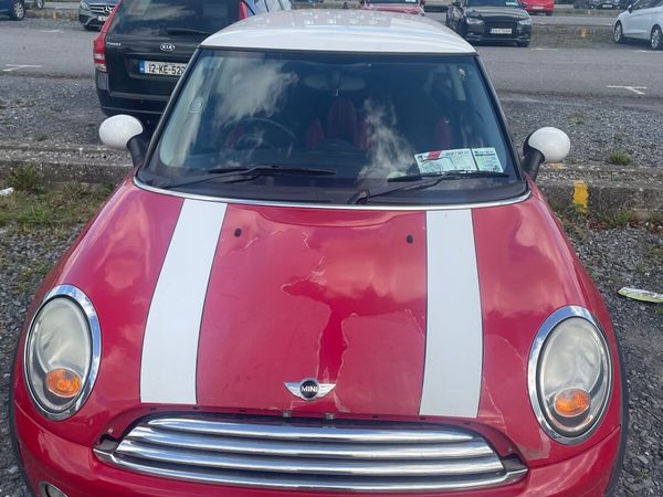 Mini Cooper Hatchback, Petrol, 2007, Red