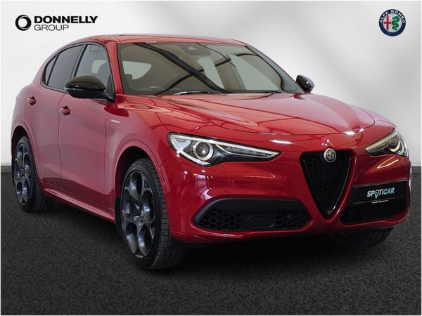 Alfa Romeo Stelvio Estate, Petrol, 2022, Red