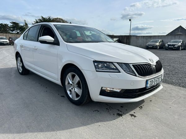 Skoda Octavia Saloon, Diesel, 2020, White