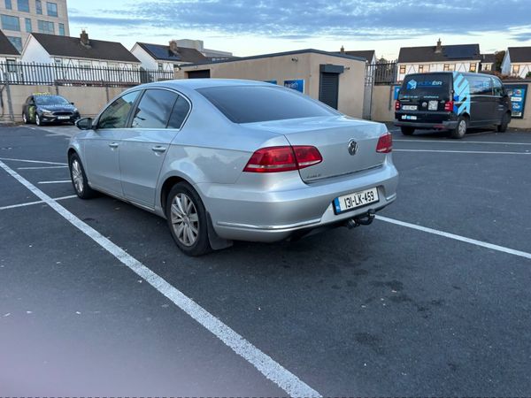 Volkswagen Passat Saloon, Diesel, 2013, Silver