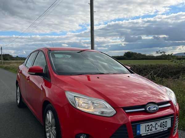 Ford Focus Saloon, Diesel, 2013, Red