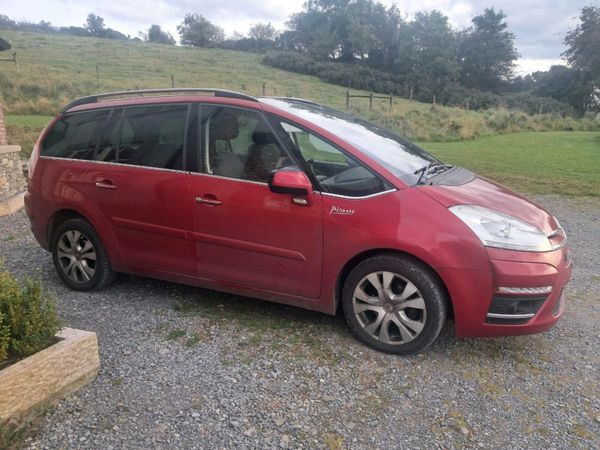 Citroen C4 Picasso MPV, Diesel, 2013, Red
