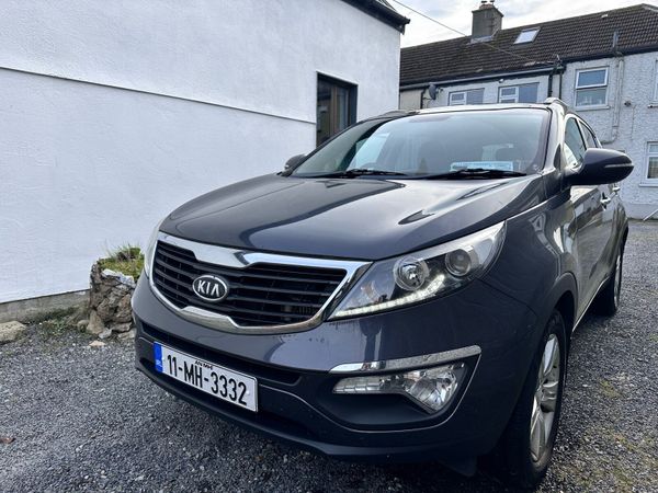 Kia Sportage SUV, Diesel, 2011, Silver