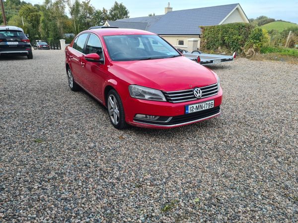 Volkswagen Passat Saloon, Diesel, 2012, Red