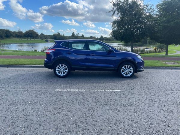 Nissan Qashqai Hatchback, Petrol, 2016, Blue