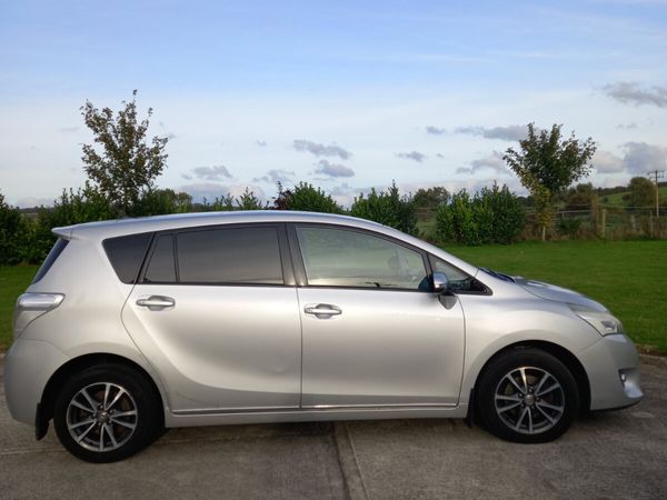 Toyota Verso MPV, Diesel, 2014, Silver