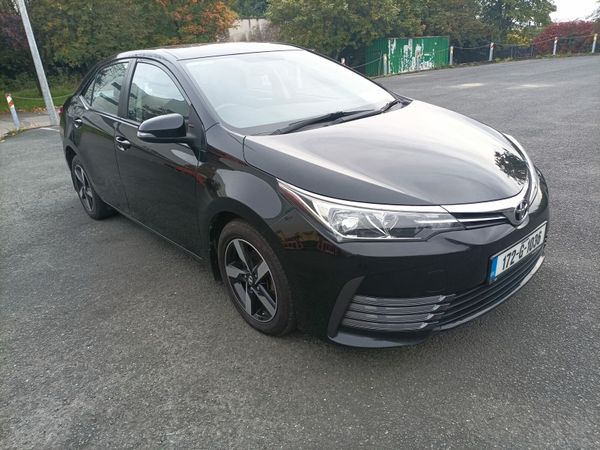 Toyota Corolla Saloon, Diesel, 2017, Black