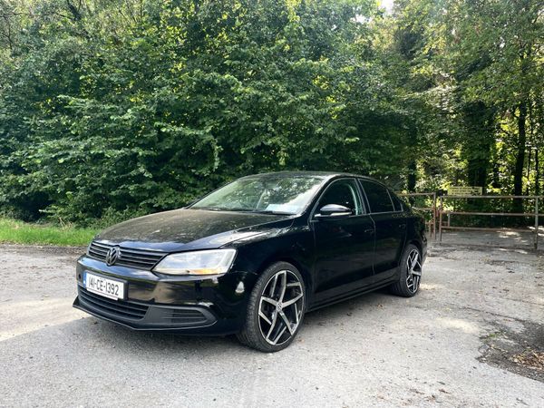 Volkswagen Jetta Saloon, Diesel, 2014, Black