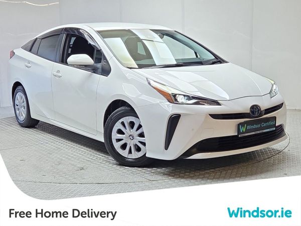 Toyota Prius Hatchback, Petrol Hybrid, 2022, White