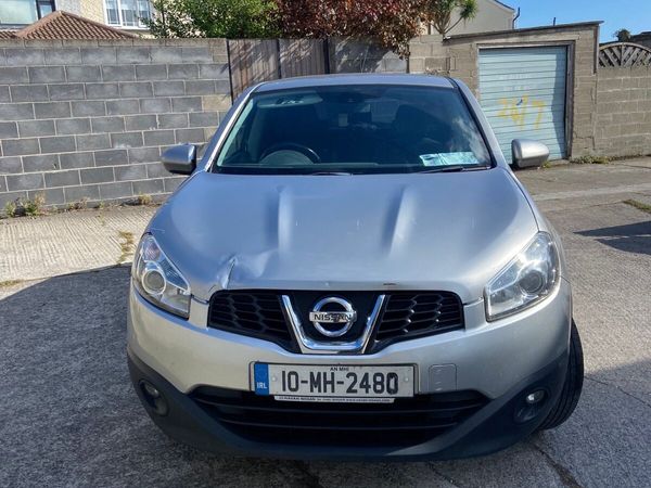 Nissan Qashqai Hatchback, Diesel, 2010, Silver